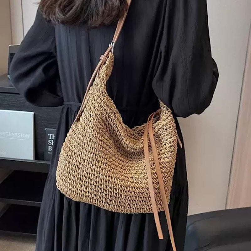 Single-shoulder crossbody bag