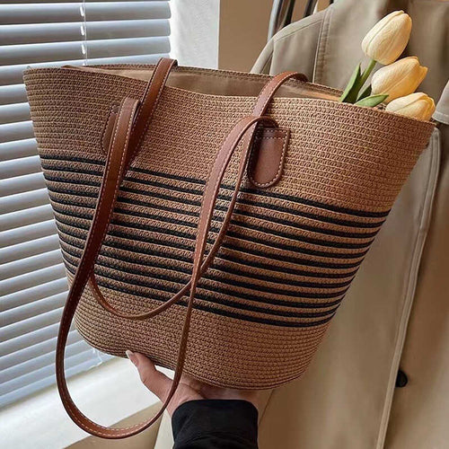 Commuter large-capacity straw woven bag